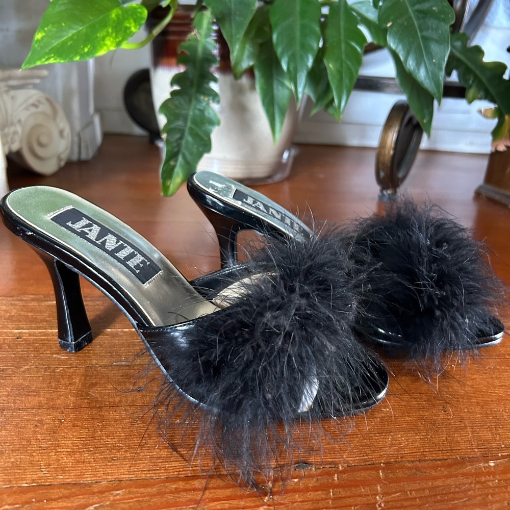 Y2k vintage Black Feathered Slide Heels